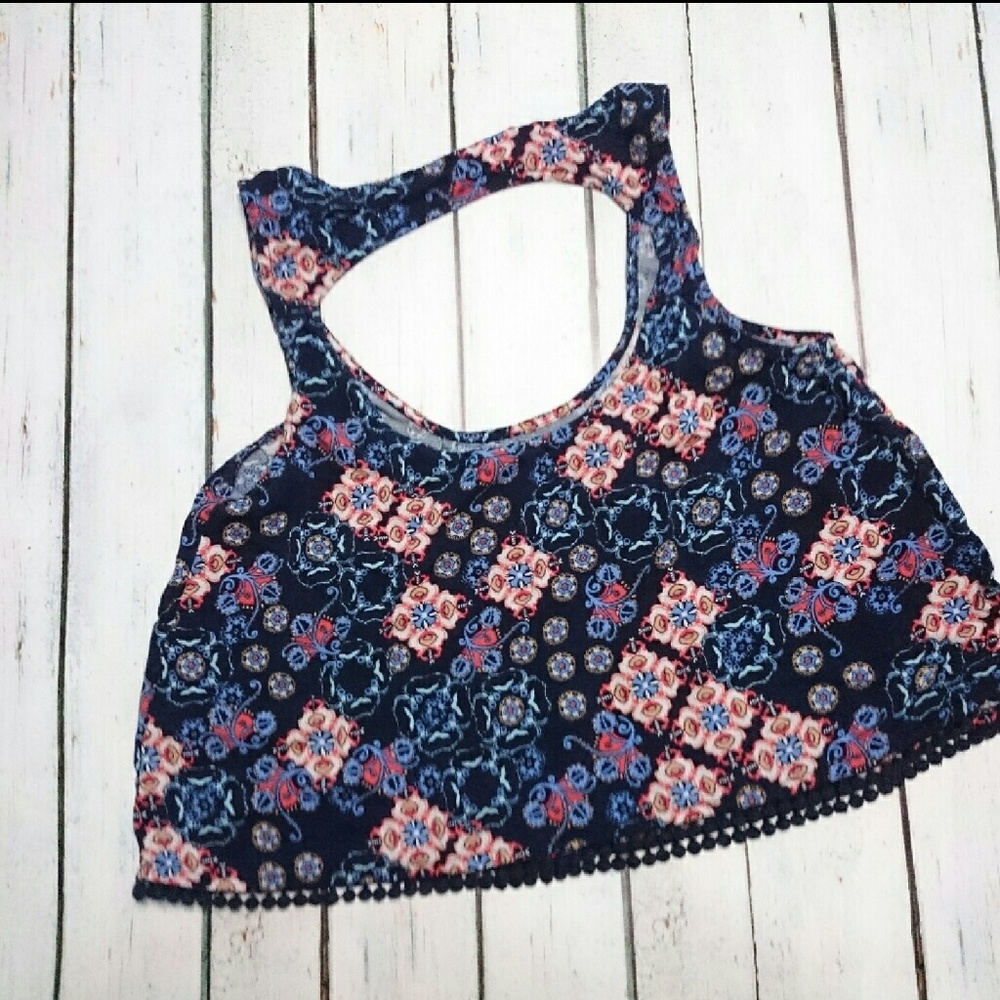 Crop Top Bundle - Picture 2 of 7